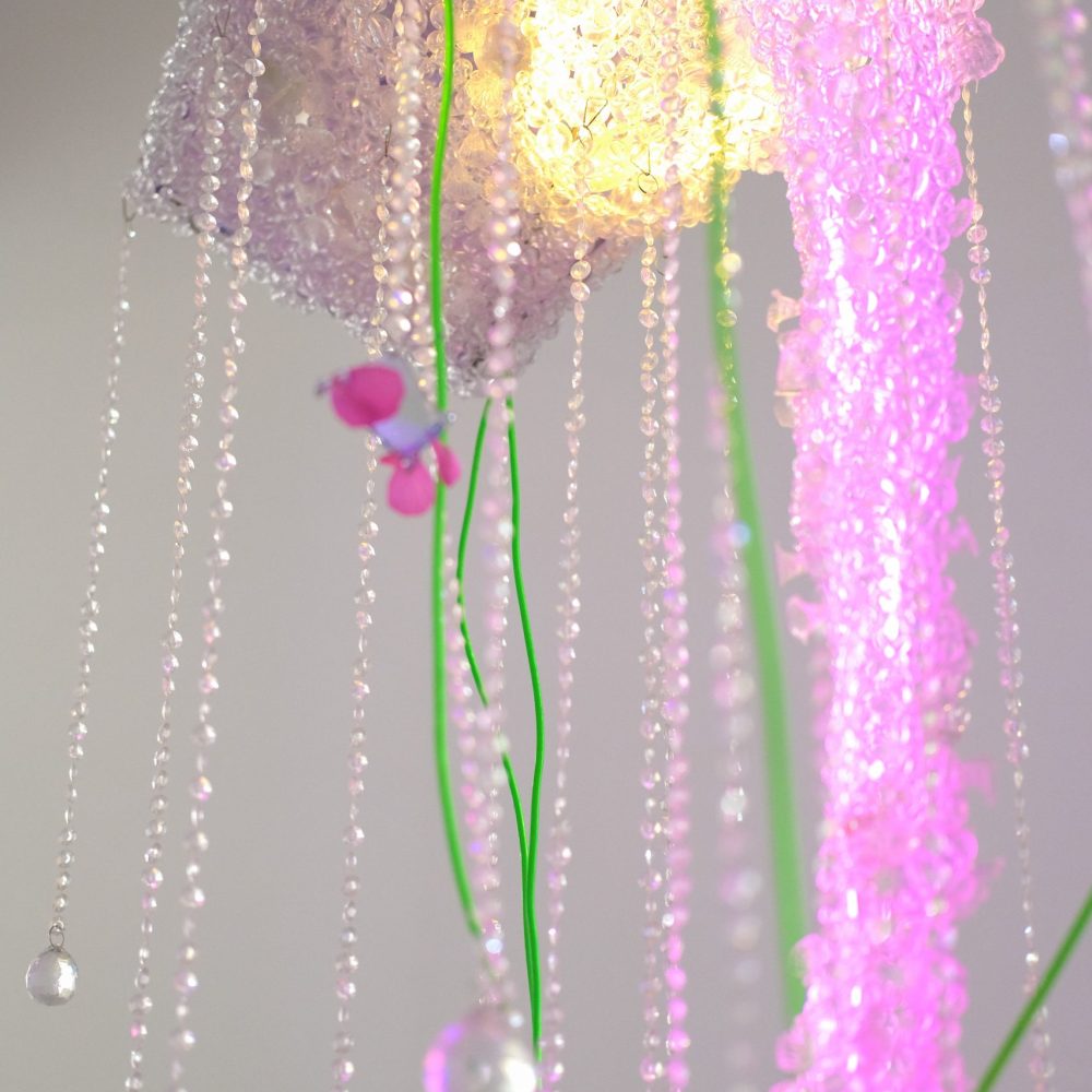 2022 | Tumpuk Lapis, Tampak Isi : Laras 11 | beads, resin, led, acrylic