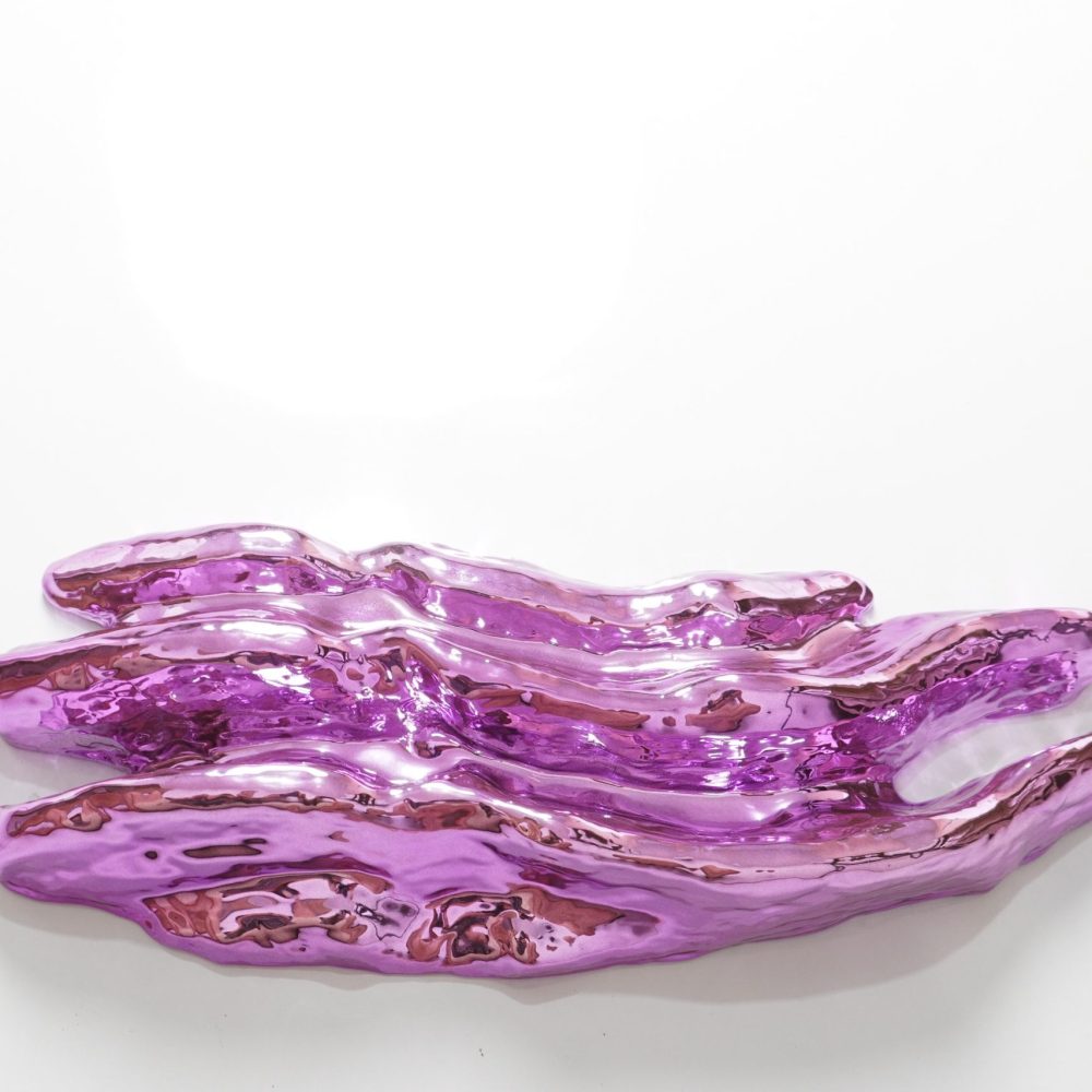 2024 | Ruang Fana : Dinamika 22 | 47 x 22 x 5 cm | resin and chrome