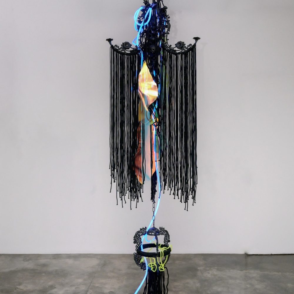 2024 | Ruang Fana : Dinamika 14 | pvc, braided rope, alumunium, led